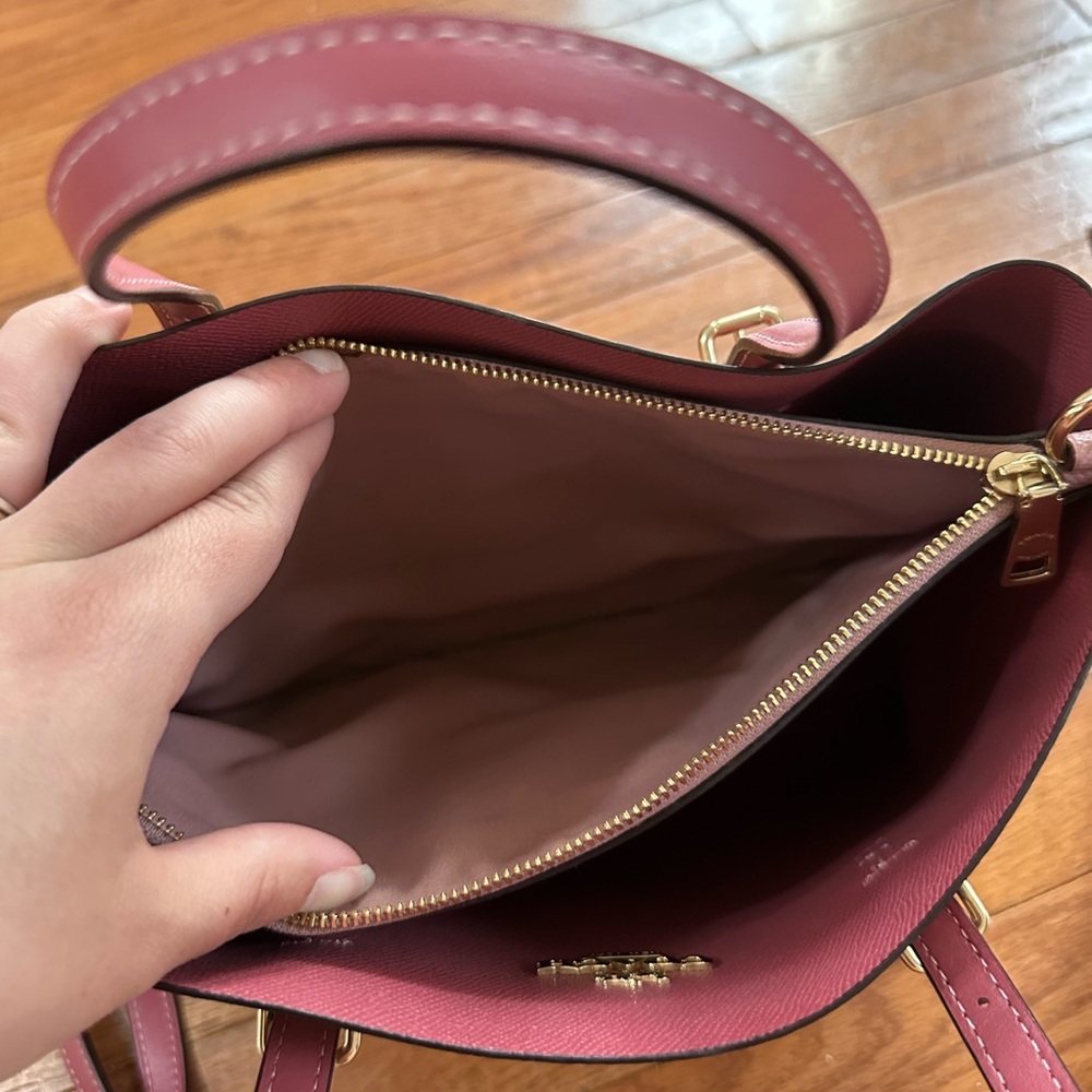 Coach Heart Mollie Tote Bag — excellent condition - Picture 6 of 10